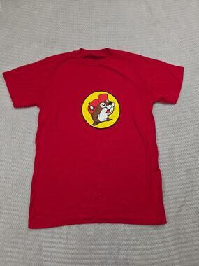 Bucees Shirt Womens Small Red Short Sleeve Beaver Graphic